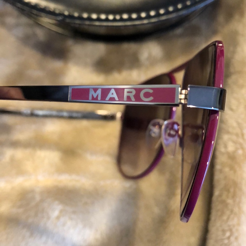 Marc Jacobs purple metal aviator - Picture 5 of 8